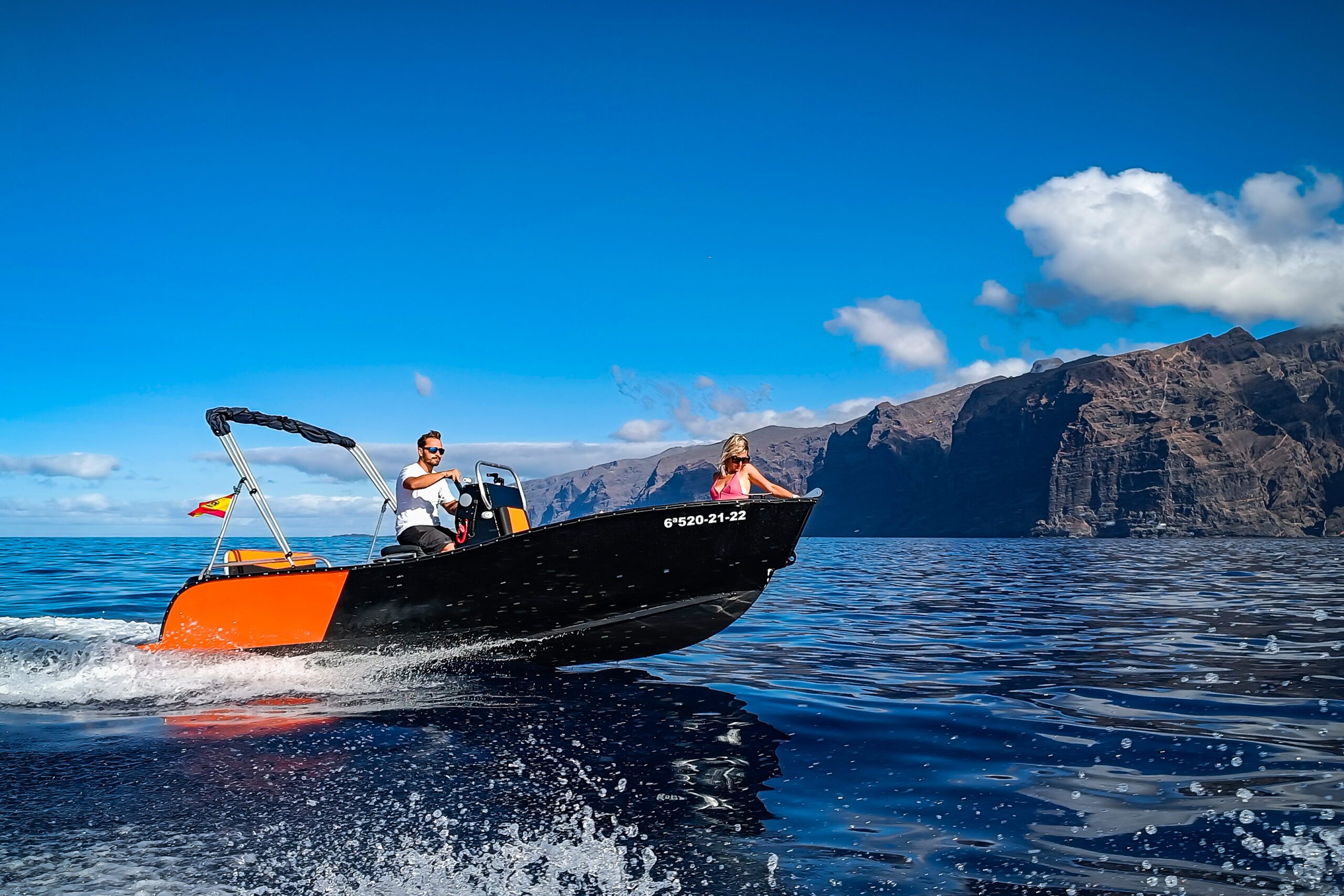 Servicio de alquiler de barcos para grupos de 6 personas en Santiago del Teide y alrededores
